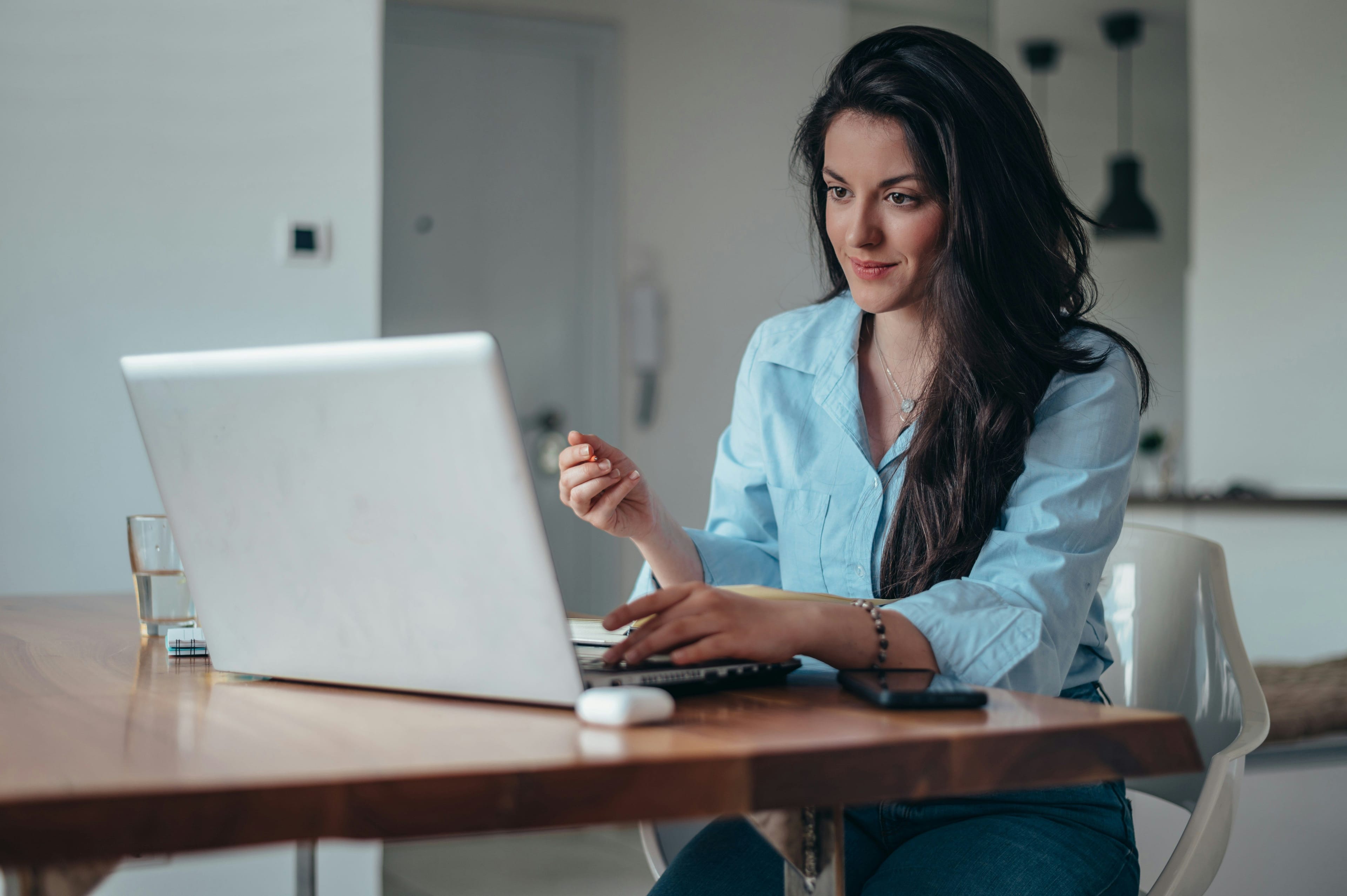 Autonomy without feeling alone